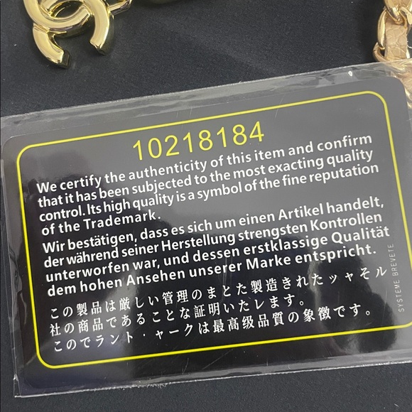 💕Chanel beige tan Mini wallet Quilted Bag with Gold Chain - Picture 11 of 12